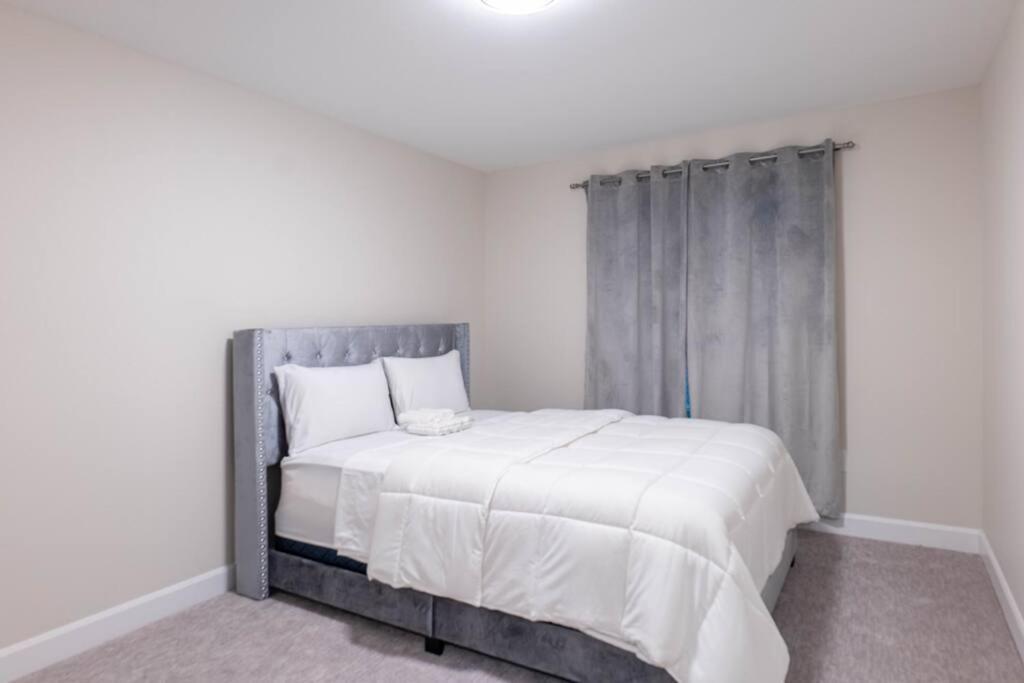Luxury Niagara 3 Bdr Townhouse /Garage Apartment Bagian luar foto