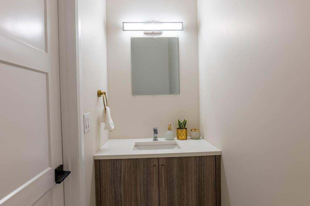 Luxury Niagara 3 Bdr Townhouse /Garage Apartment Bagian luar foto