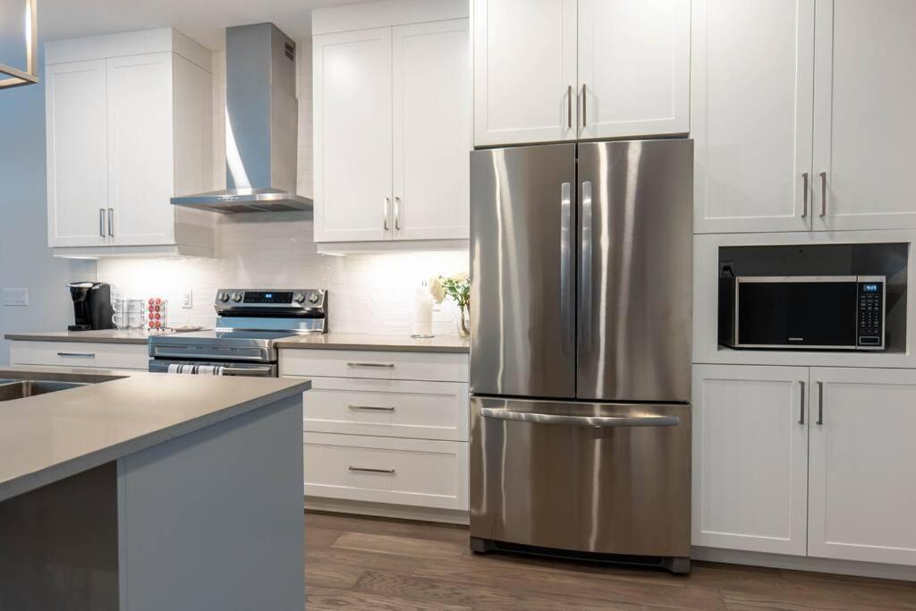 Luxury Niagara 3 Bdr Townhouse /Garage Apartment Bagian luar foto