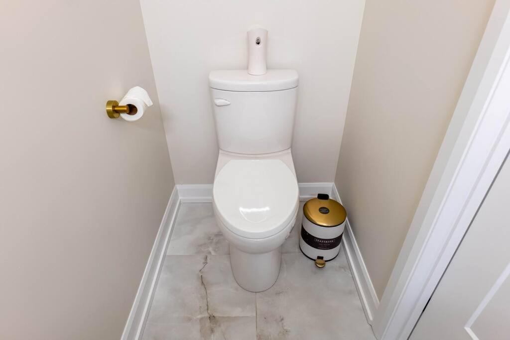 Luxury Niagara 3 Bdr Townhouse /Garage Apartment Bagian luar foto