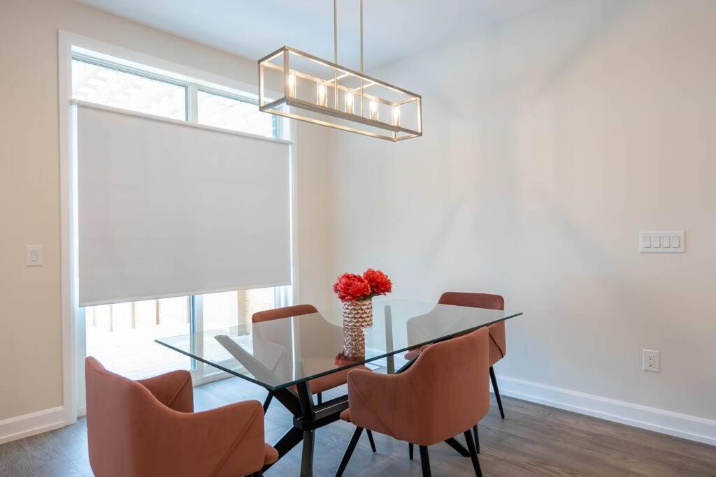 Luxury Niagara 3 Bdr Townhouse /Garage Apartment Bagian luar foto